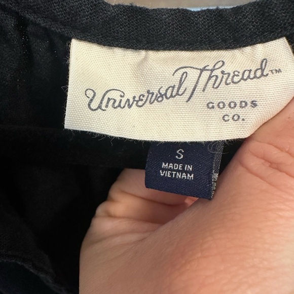Universal Thread Classic Black Blouse - Picture 3 of 3